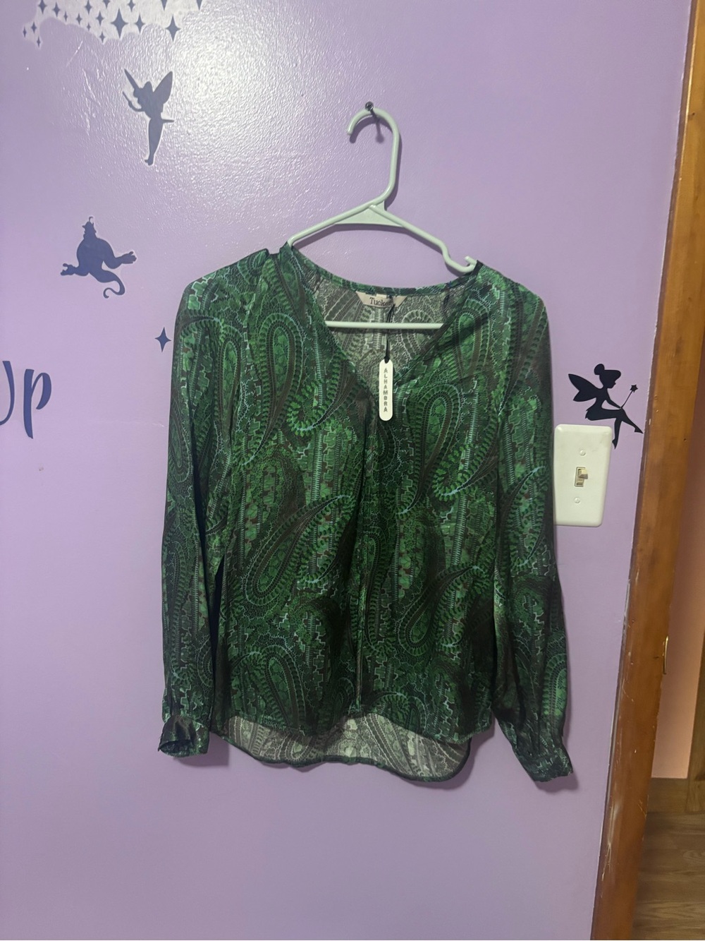 Green 100 % Silk Long-Sleeve Blouse -Tucker